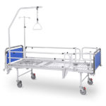 Łóżko rehabilitacyjne szpitalne A-4 z wyposażeniem i dodatkowym protektorem